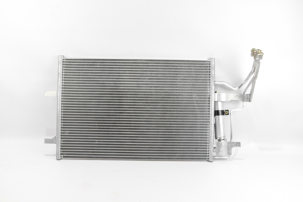 Радіатор кондиціонера MAZDA 3(BK)/5(CR) 1.8 i 16V 03-