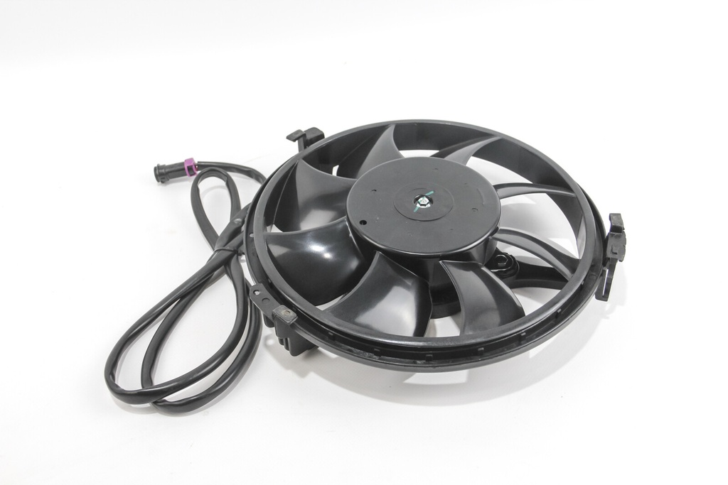 Вентилятор радиатора A6 -05/Passat -00 (280mm/300W/+AC)