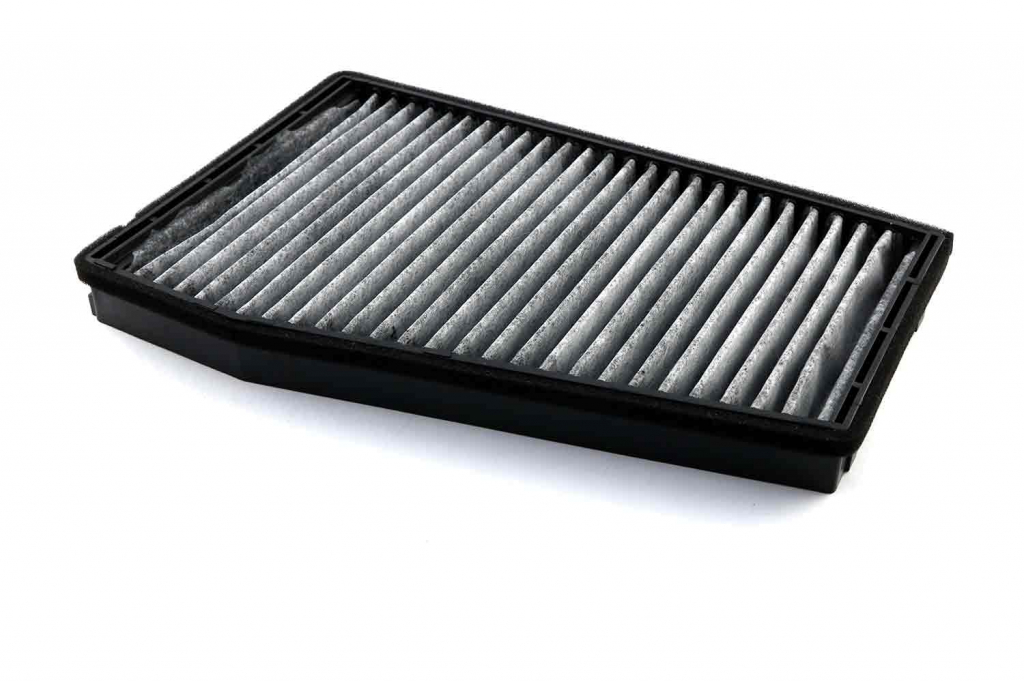 Фільтр салонний Chevrolet Epica, Evanda 02-, (в пластиковому корпусі), вугільний