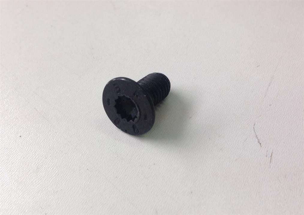 Болт (M8x18mm)