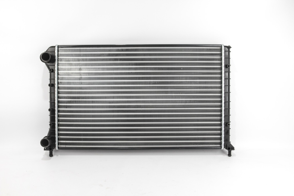 Радіатор води Doblo 1.9D/1.4i/1.6i 01- -AC (700x306x26)