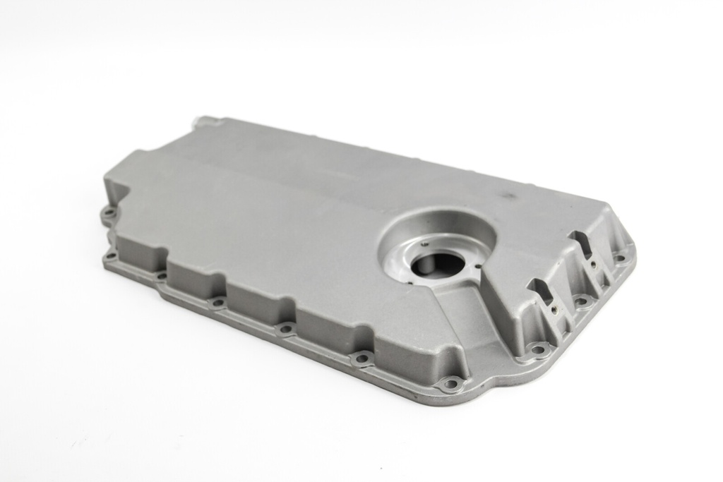 Масляний піддон Audi A4 00-06/A6 97-05/Passat 98-05 2.5 TDI (з отв.під датчик рівня масла)