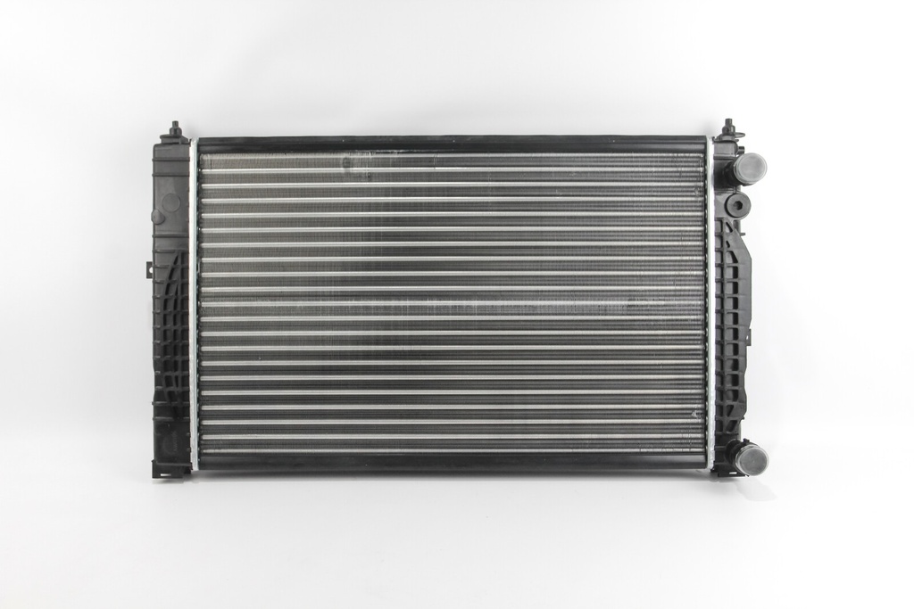 Радіатор охолодження двигуна A4/A6/Passat 94-08 1.6-2.8