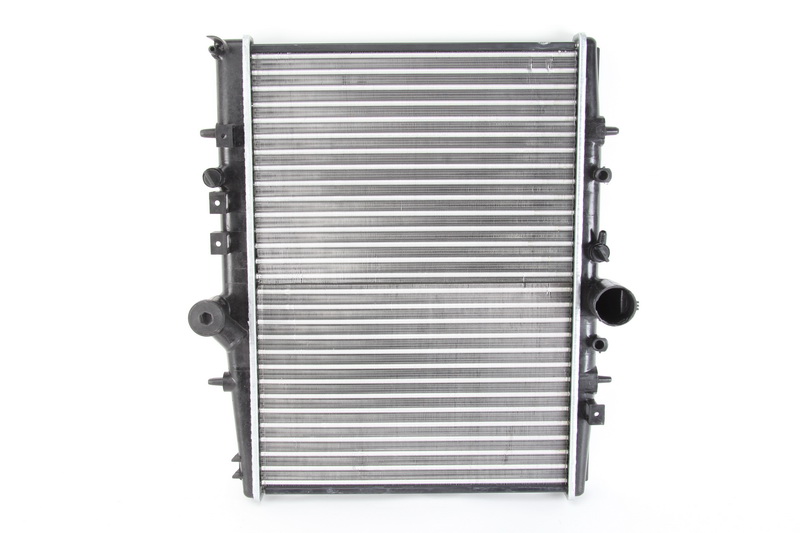Радіатор двигуна (мкпп) CITROEN C5 I, C5 I/KOMBI  PEUGEOT 406, 607 2.0/2.0D/2.2D 02.00-07.11