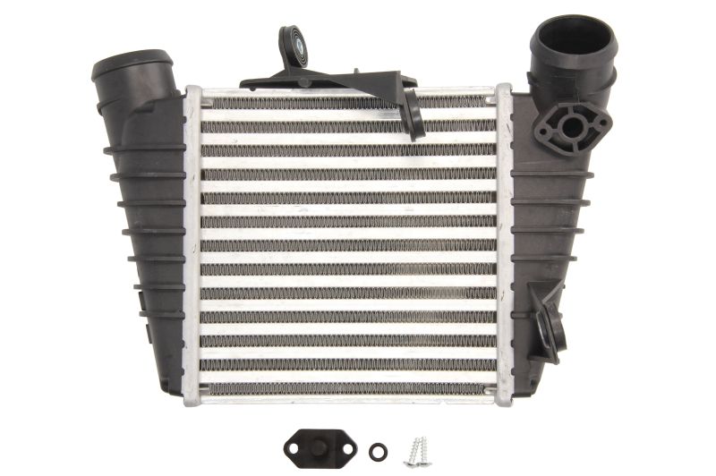 Интеркулер SEAT CORDOBA, IBIZA III  SKODA FABIA I, FABIA I PRAKTIK, FABIA II, ROOMSTER, ROOMSTER PRAKTIK  VW FOX, POLO IV 1.4-1.9D 08.99-