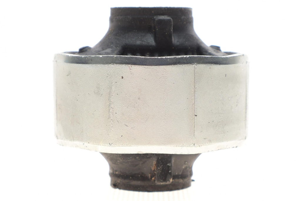 Сайлентблок переднего рычага подвески Сзади Лев/Прав (x58) NISSAN PULSAR, QASHQAI I, ROGUE, SENTRA VI, X-TRAIL II, X-TRAIL III; RENAULT KOLEOS I, KOLEOS II 1.2-2.5 10.06-