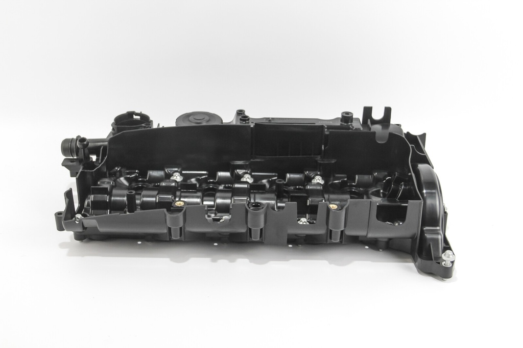 Крышка клапанов BMW X1 (E84)/X3 (F25)/X5 (F15) 2.0 09-17