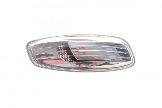 Повторитель поворота на зеркало Citroen C3/C4/C5/Peugeot 207/308 04- (R)