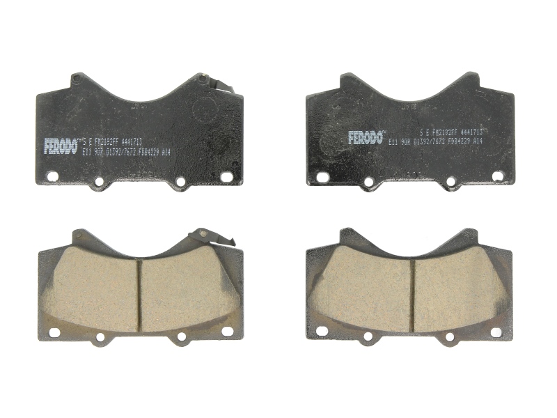 Колодки передние LEXUS LX; TOYOTA LAND CRUISER 200, LAND CRUISER PRADO, SEQUOIA, TUNDRA 2.8D-5.7ALK 01.00-