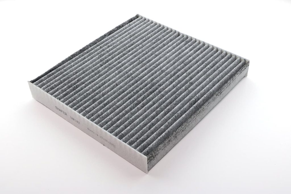 Фильтр салонный BMW Z3 (E36), Z4 (E85/E86/E89) (00-16), I8 (14-20) угольный