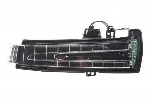 [A1569069400] Повторювач повороту на дзеркало MB C-class (W204)/E-class (W212) 09-16 (правий)
