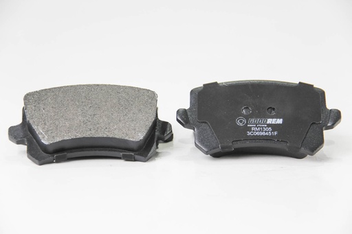 [RM1305] Гальмівні колодки зад. Caddy III/Golf V/Audi A4 03-