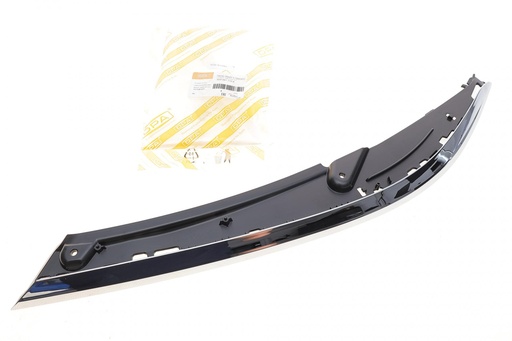 [99411789302] Планка під фару VW Passat 14- (L)